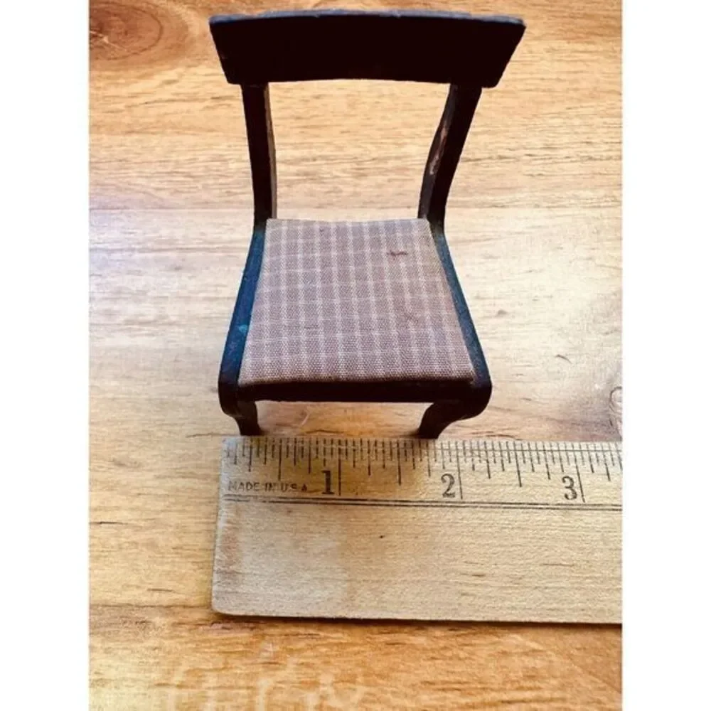 Dollhouse‎ Miniature Handcrafted Chair With Plaid Cushion Furniture